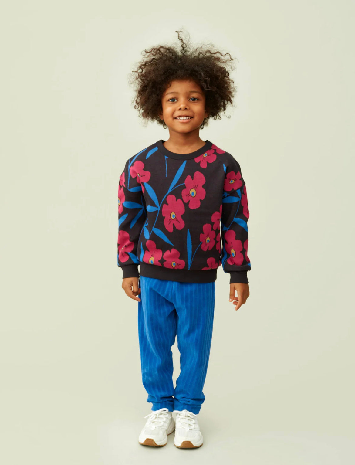 Mainio Velour Pants in Dazzling Blue
