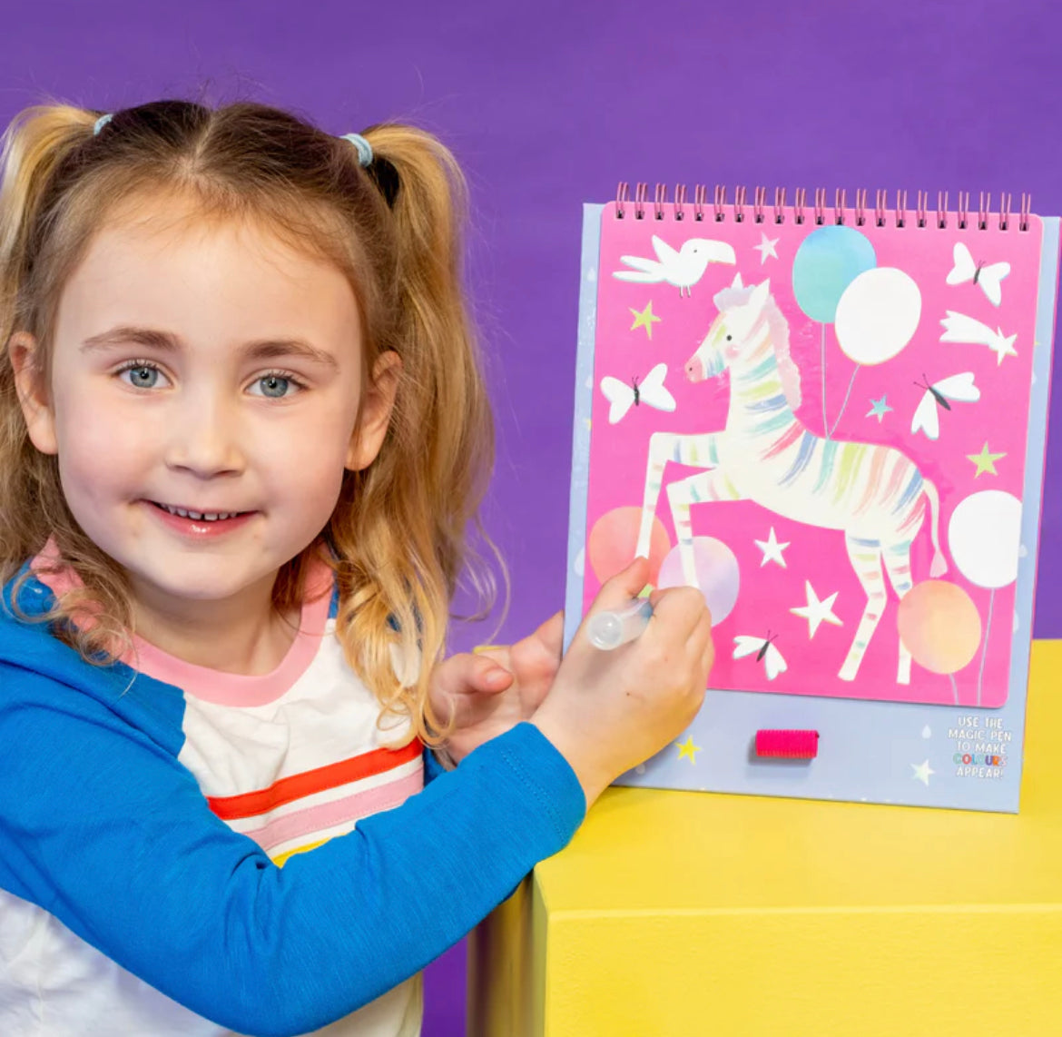 Floss & Rock Magic Colour Changing Fantasy Easel & Pen