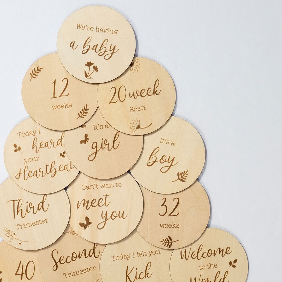 Wooden Pregnancy Milestone Discs