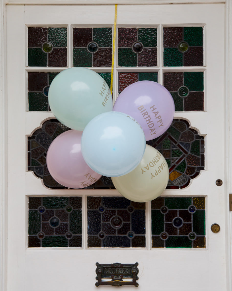 Pastel ‘Happy Birthday’ Balloons