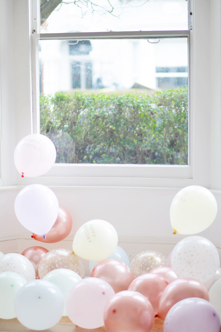Pastel ‘Happy Birthday’ Balloons