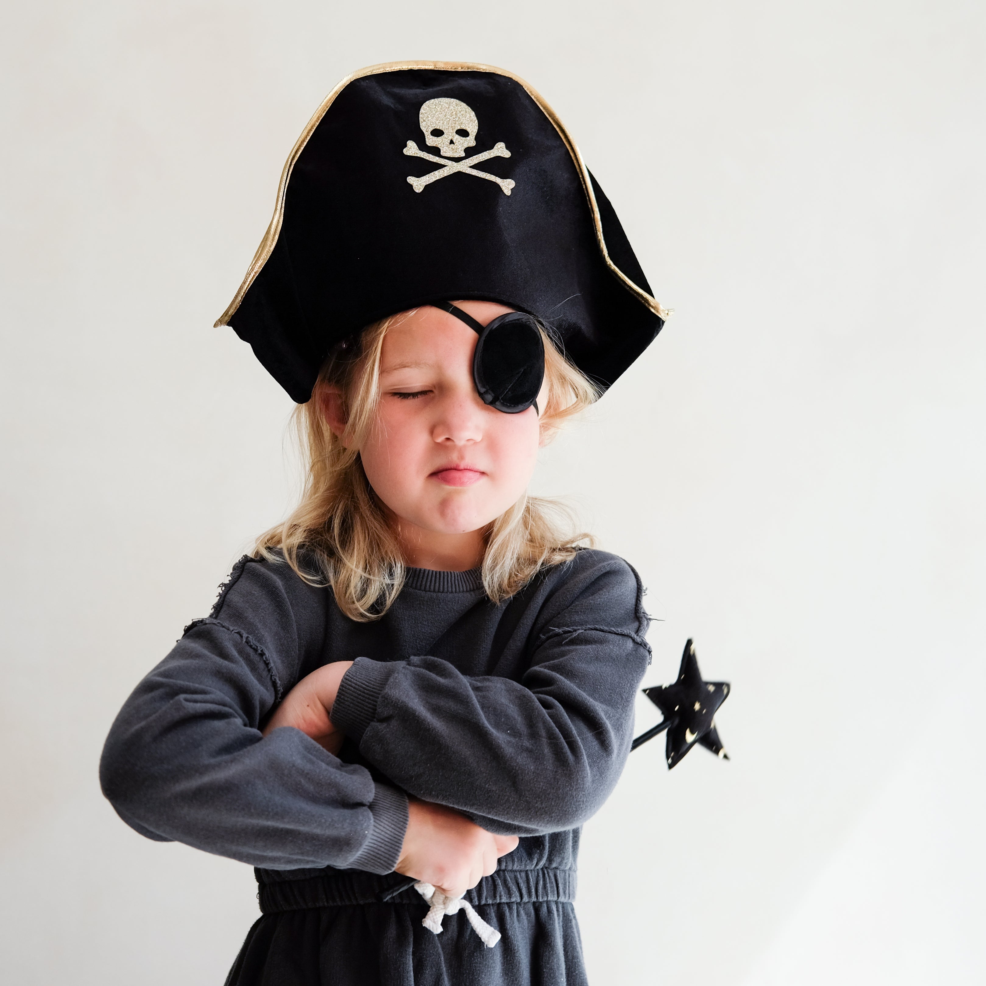 MIMI & LULA - Pirate hat & patch dress up set